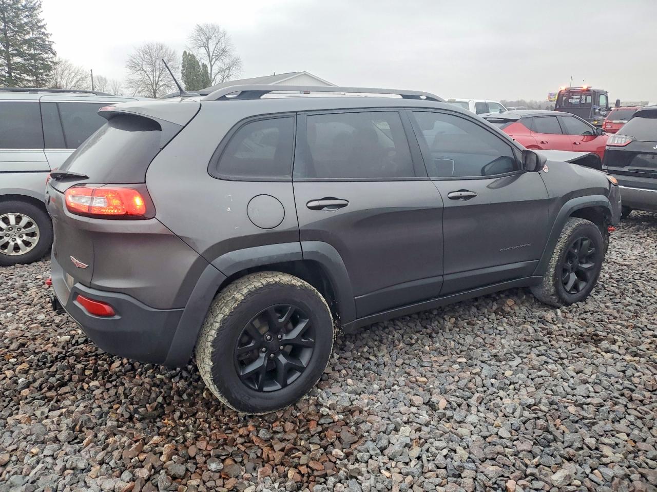2015 JEEP CHEROKEE TRAILHAWK photo 3