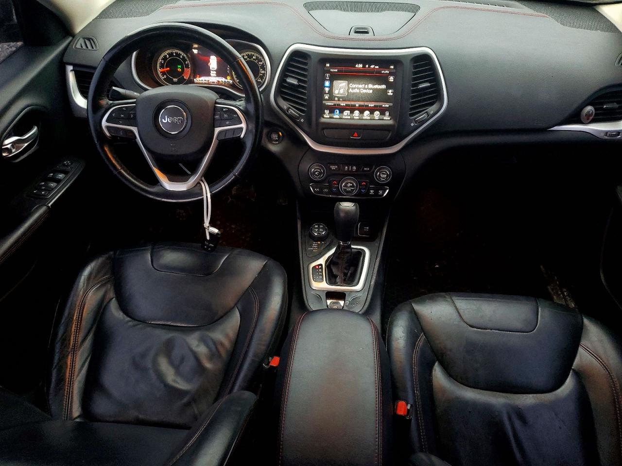 2015 JEEP CHEROKEE TRAILHAWK photo 8