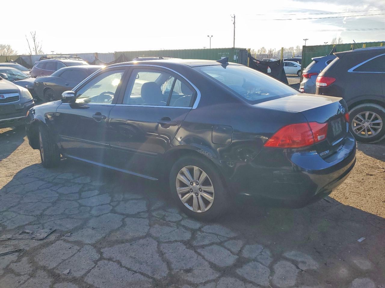 2011 KIA OPTIMA photo 2