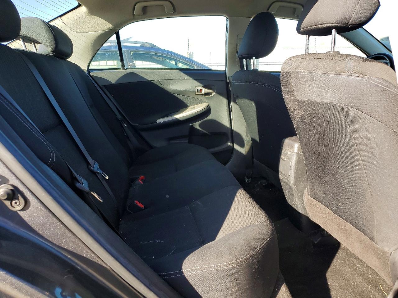 2012 TOYOTA COROLLA BASE photo 10