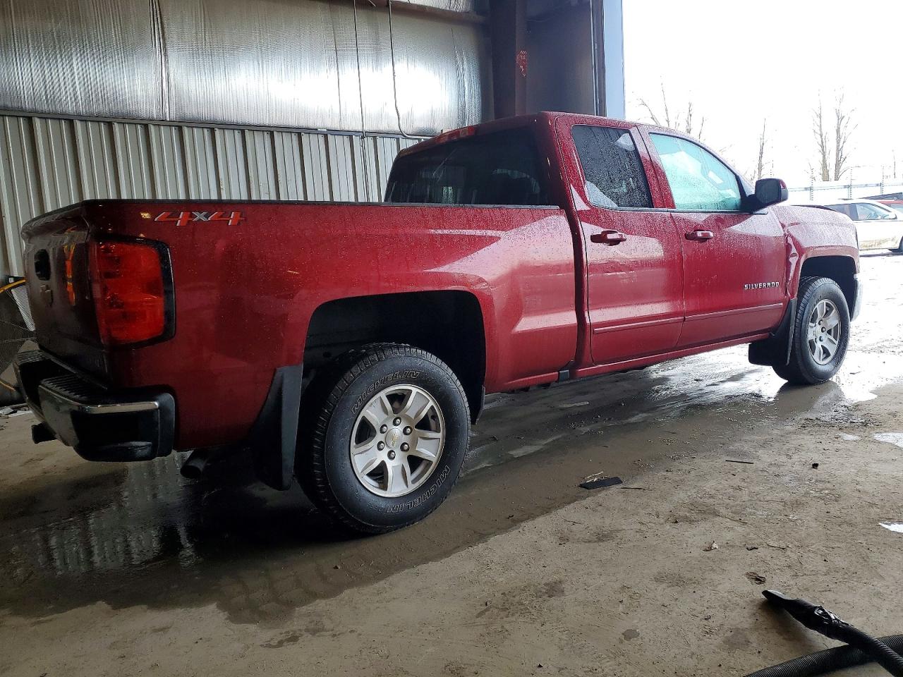 2018 CHEVROLET SILVERADO K1500 LT photo 3