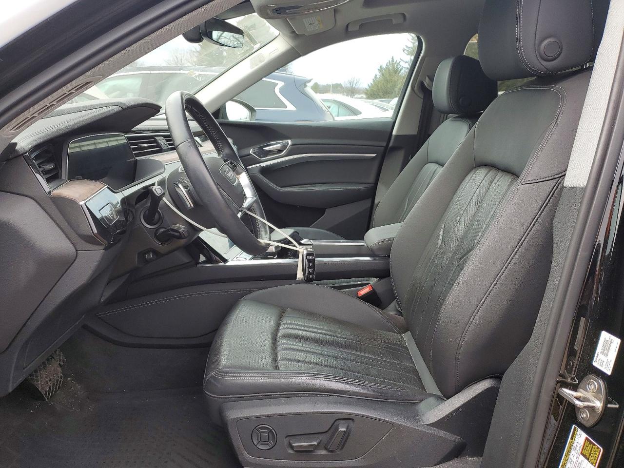 2019 AUDI E-TRON PREMIUM PLUS photo 7