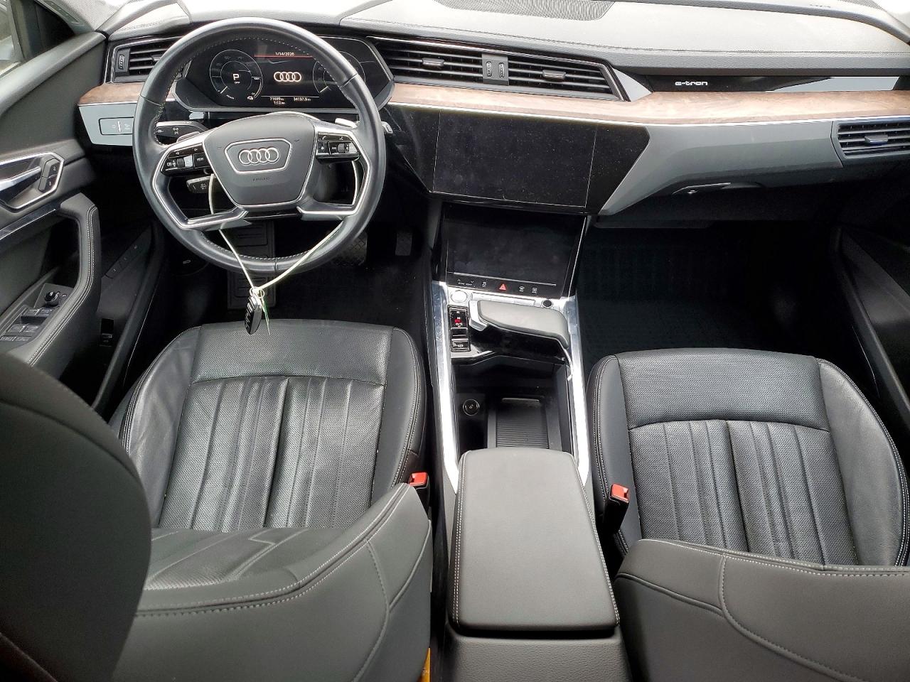 2019 AUDI E-TRON PREMIUM PLUS photo 8