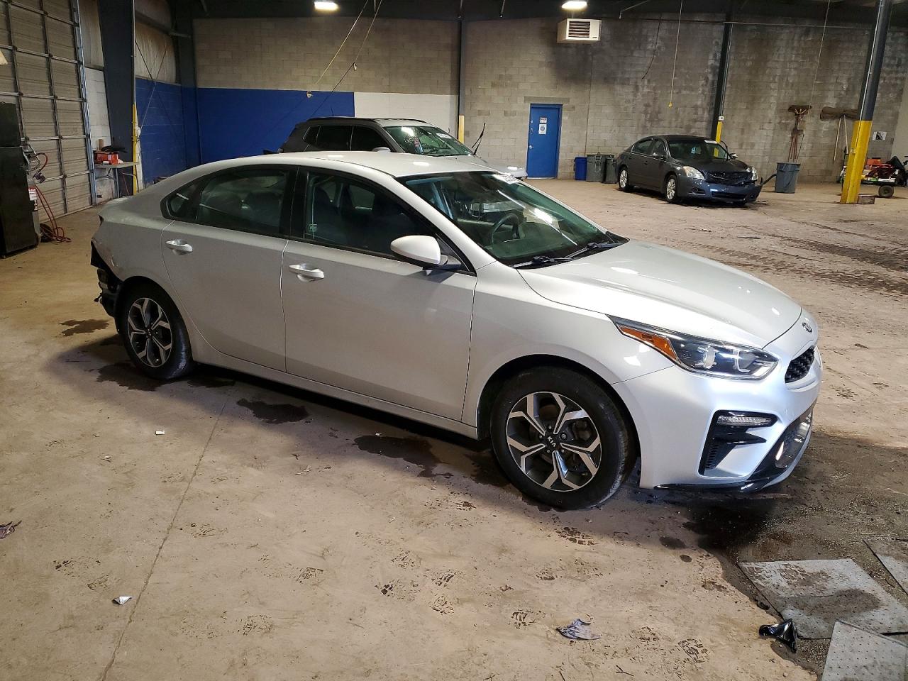 2019 KIA FORTE FE photo 4
