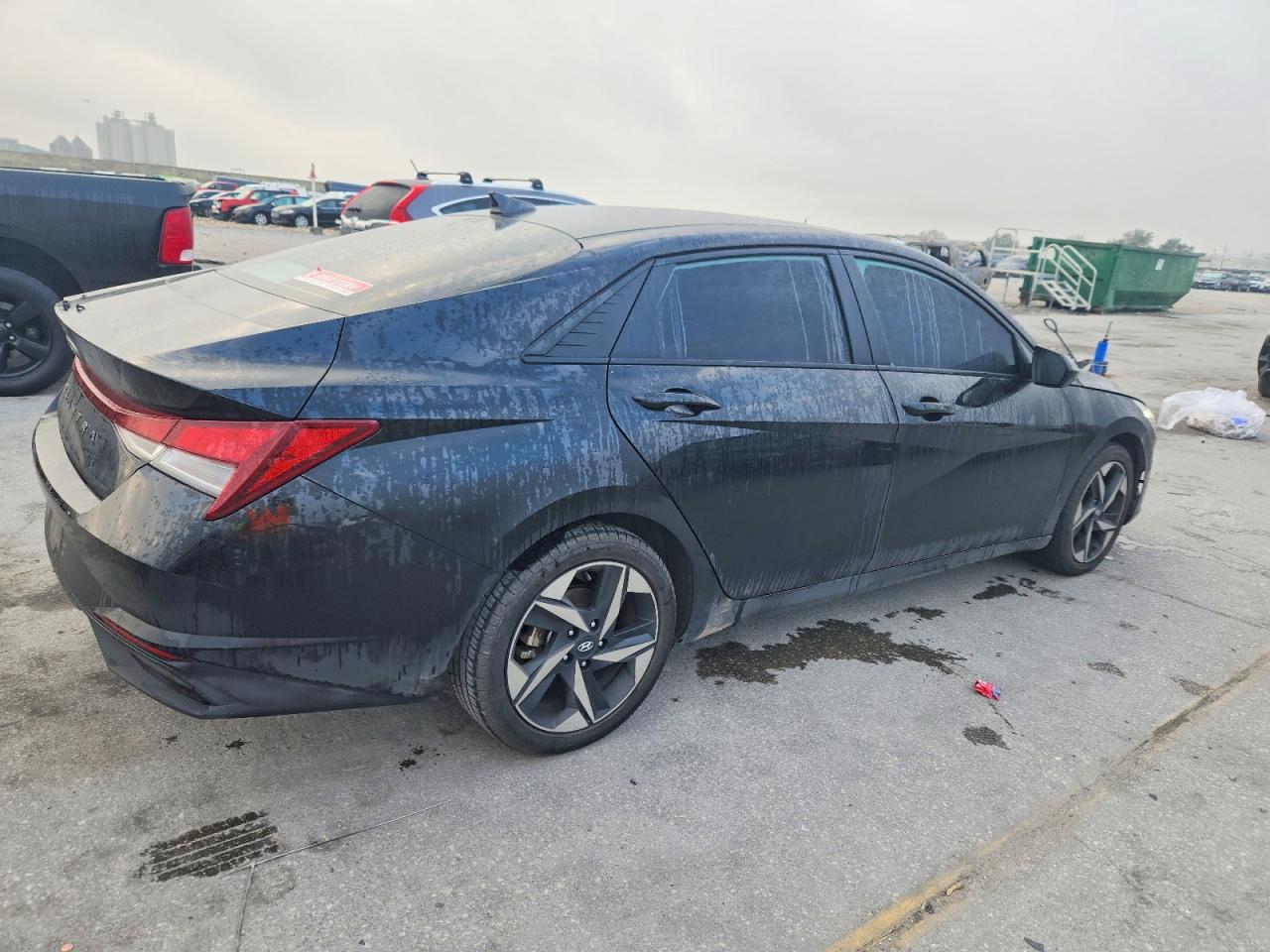 2023 HYUNDAI ELANTRA SEL photo 3