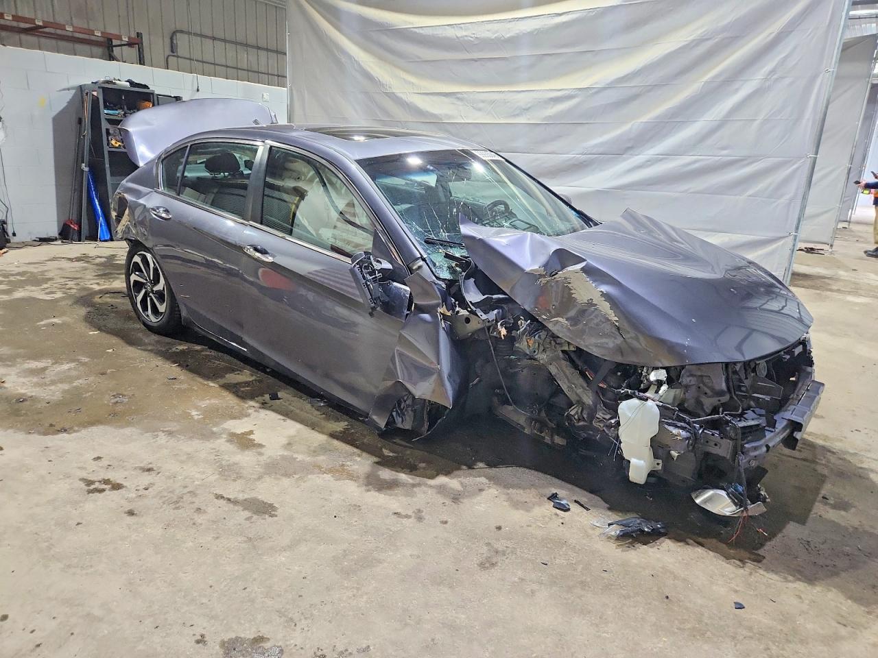 2016 HONDA ACCORD EXL photo 4