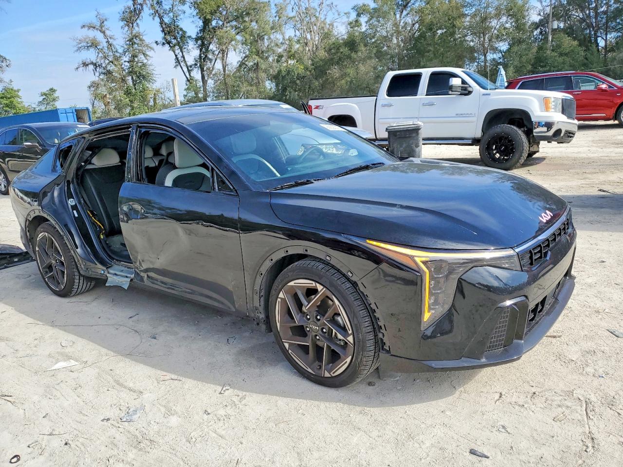 2025 KIA K4 GT LINE photo 4