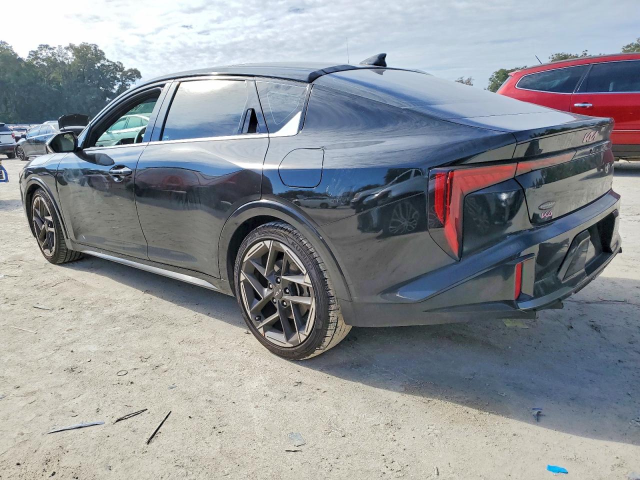 2025 KIA K4 GT LINE photo 2