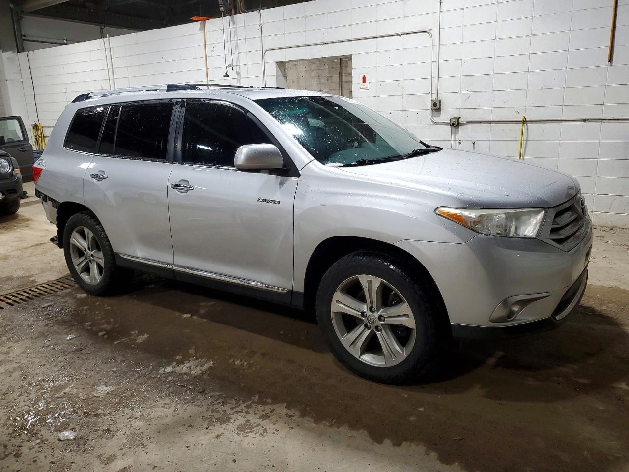 2012 TOYOTA HIGHLANDER LIMITED photo 4
