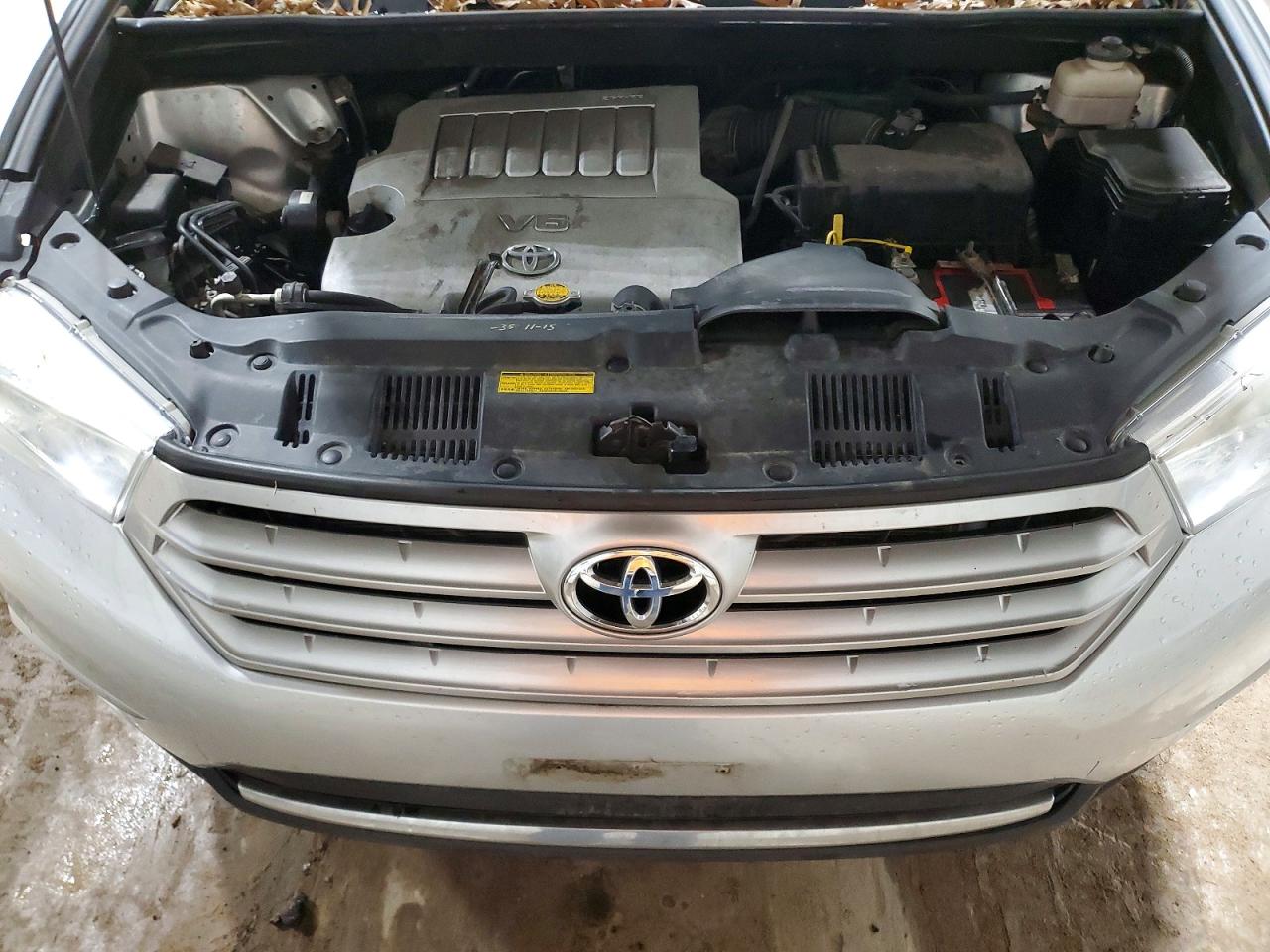 2012 TOYOTA HIGHLANDER LIMITED photo 12