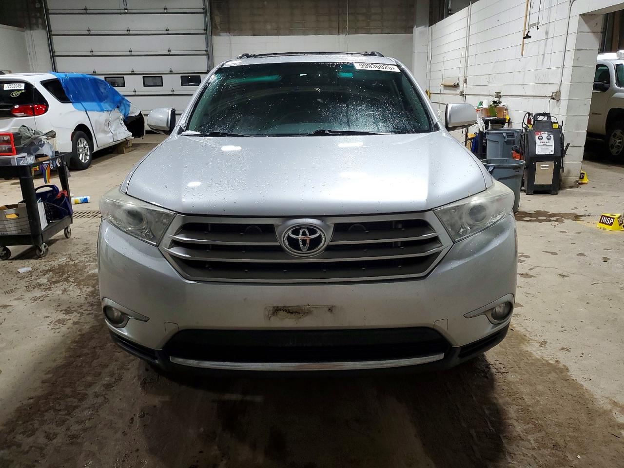 2012 TOYOTA HIGHLANDER LIMITED photo 5