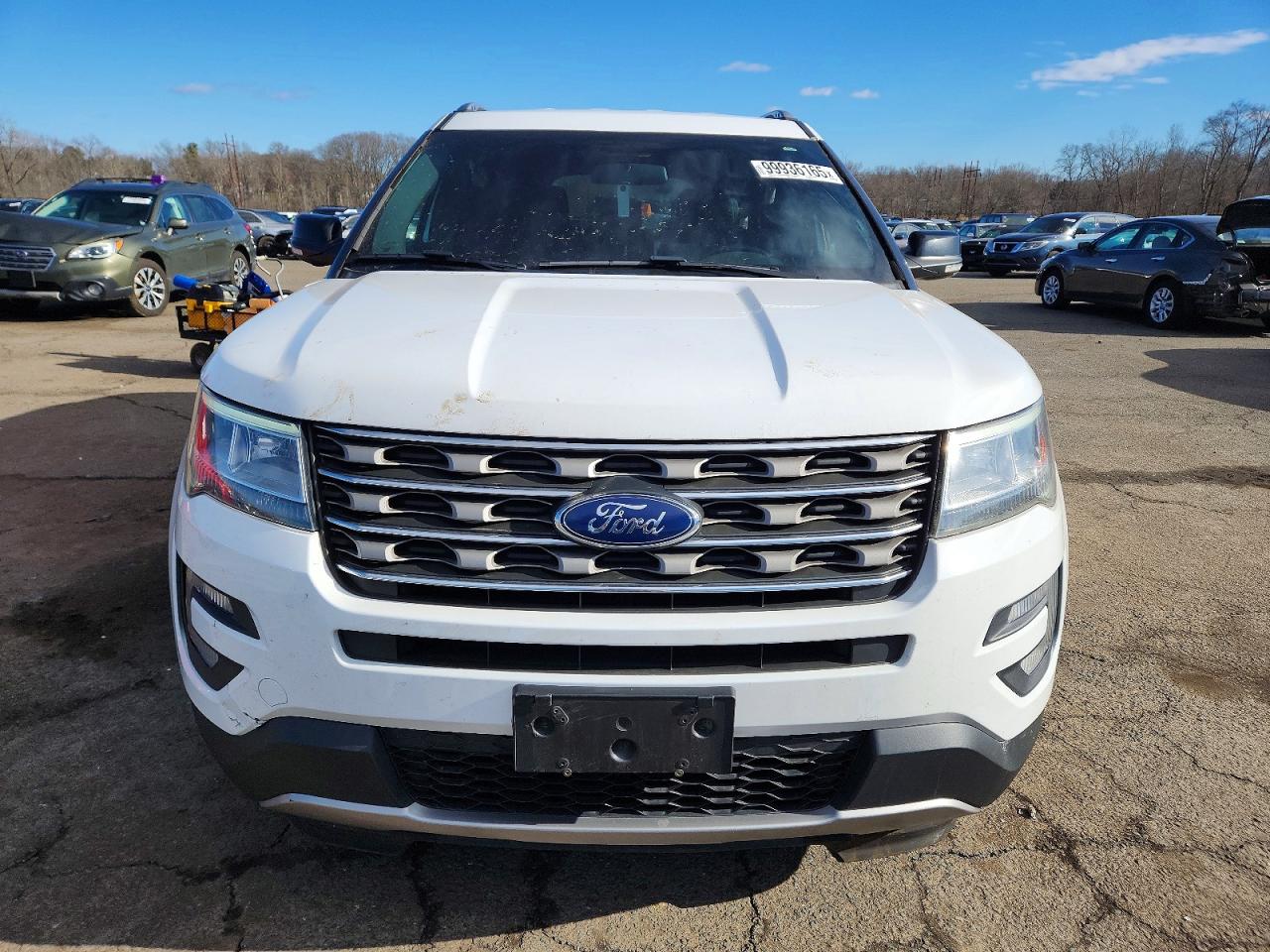 2017 FORD EXPLORER XLT photo 5