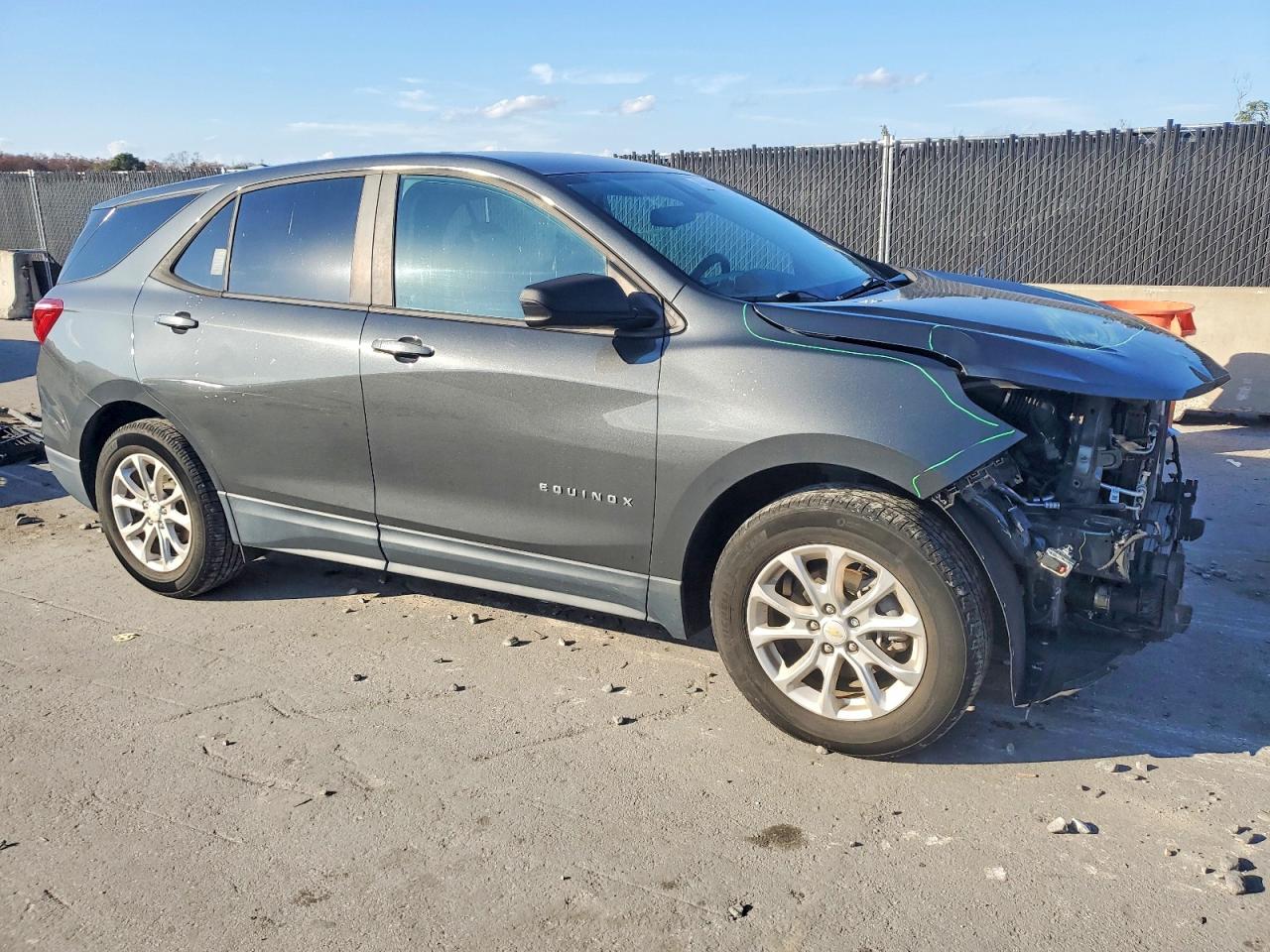2021 CHEVROLET EQUINOX LS photo 4