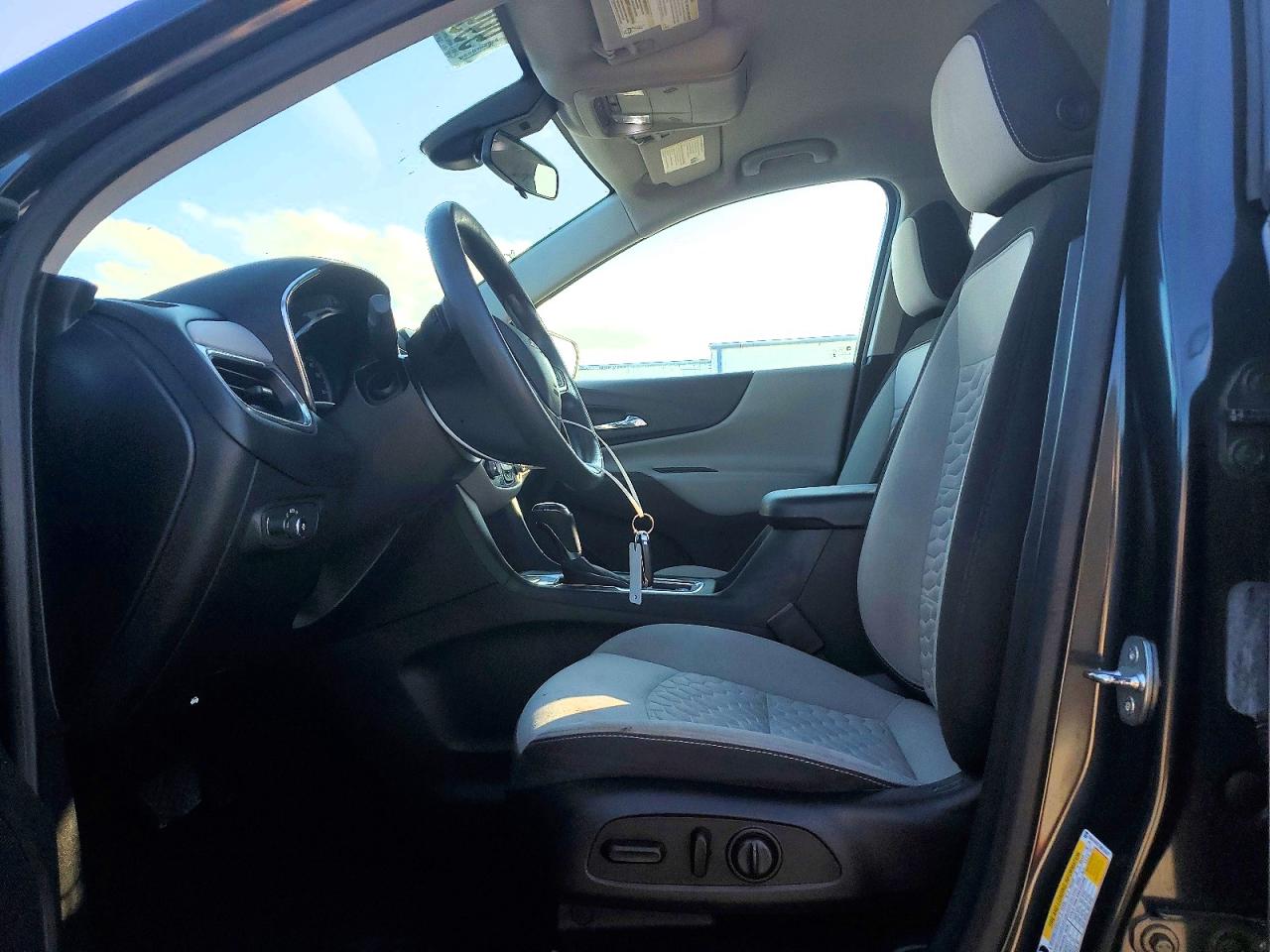 2021 CHEVROLET EQUINOX LS photo 7