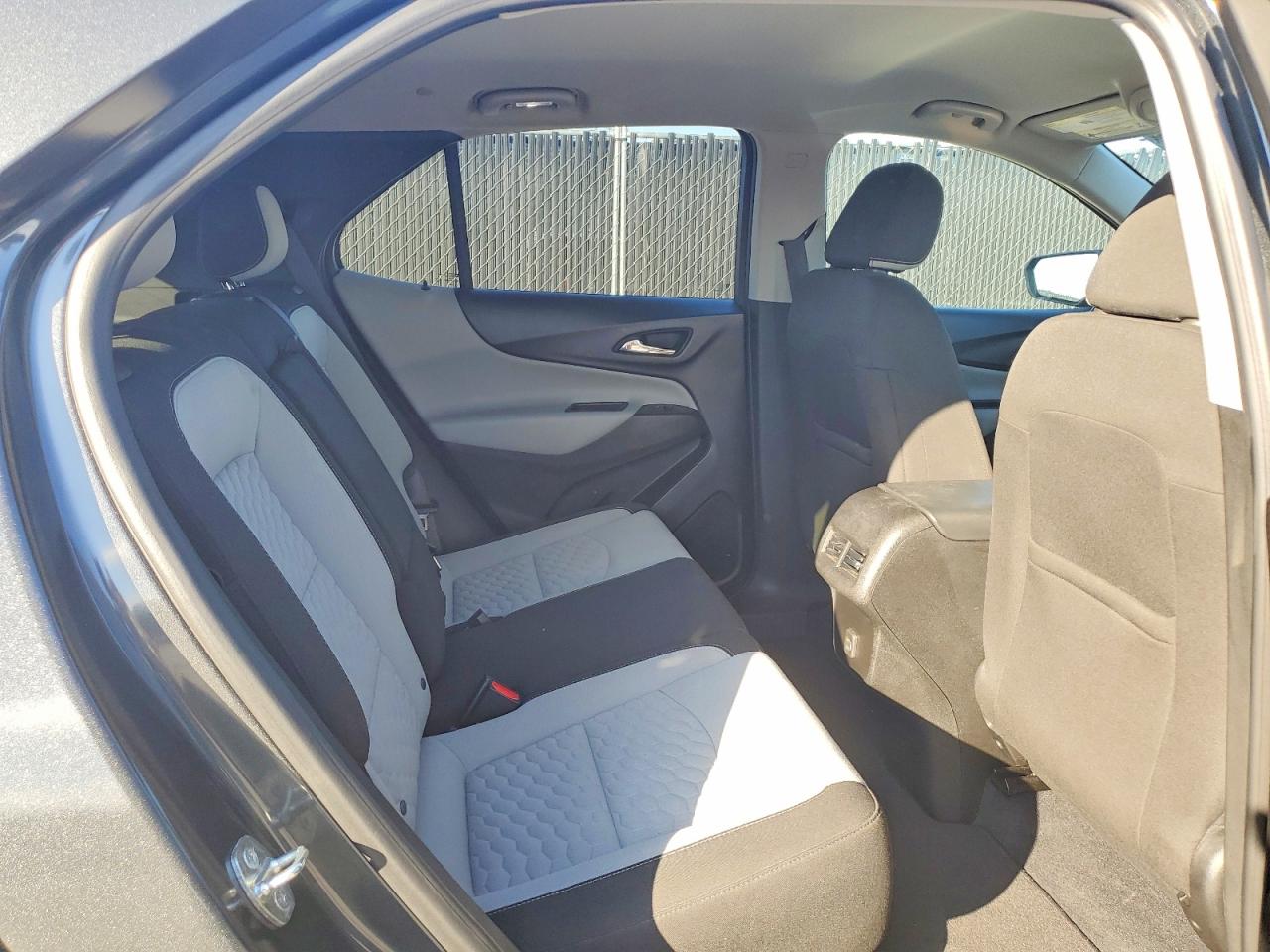 2021 CHEVROLET EQUINOX LS photo 11