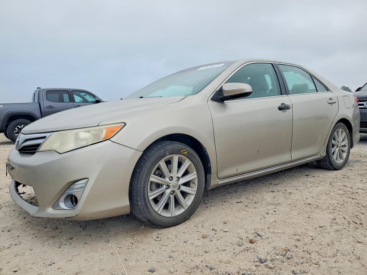 2013 TOYOTA CAMRY