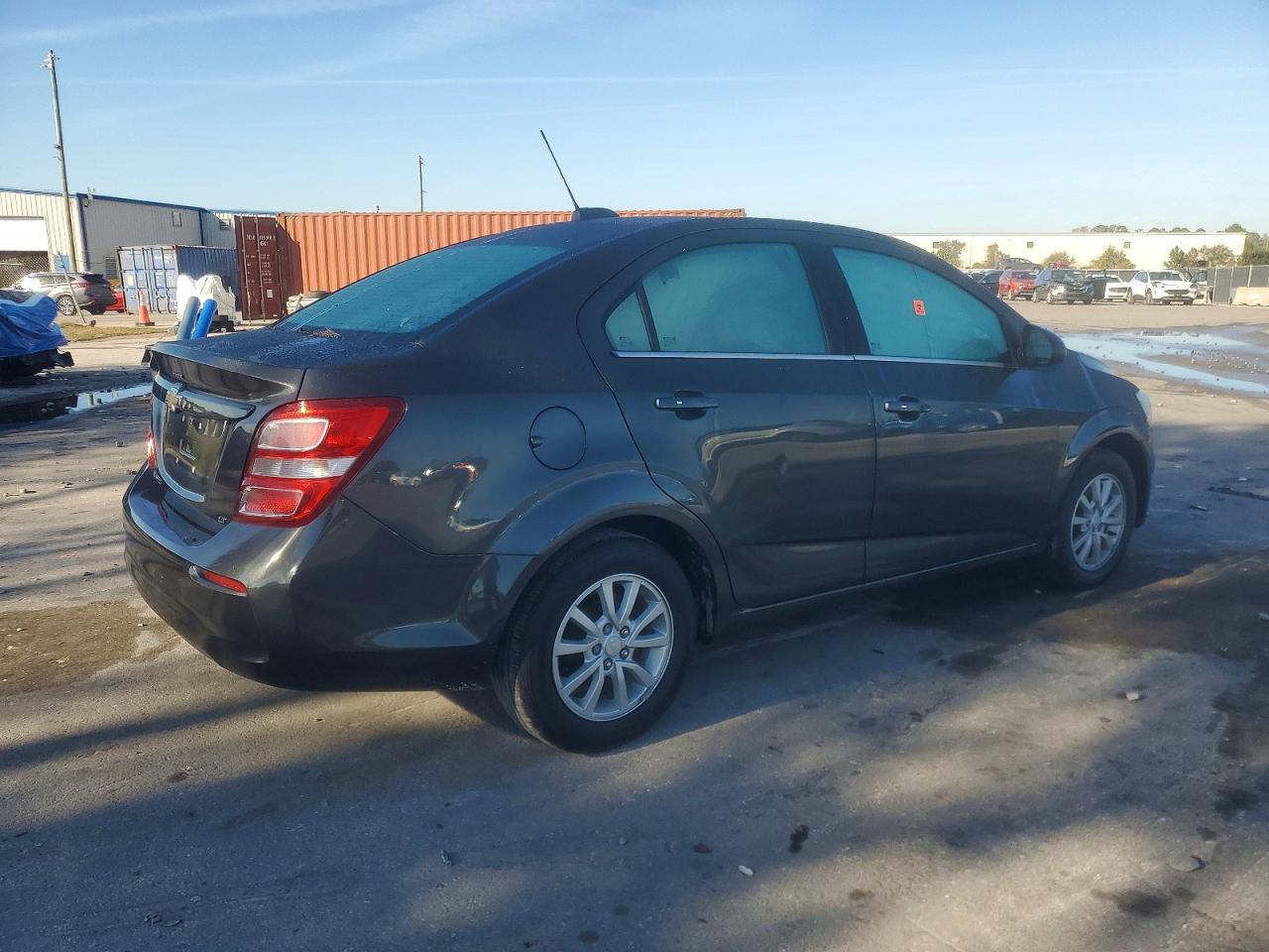 2017 CHEVROLET SONIC LT photo 3