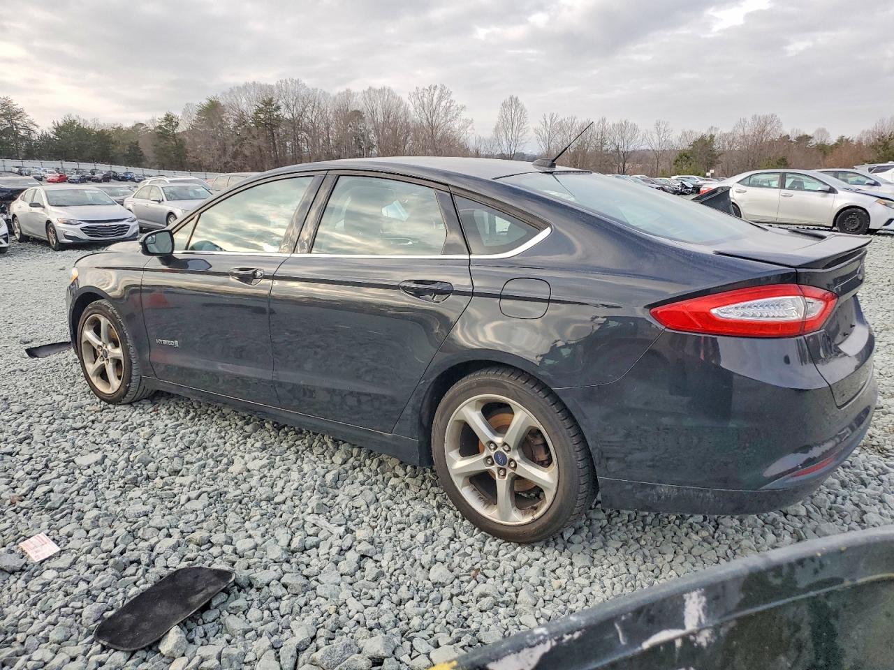 2013 FORD FUSION SE HYBRID photo 2