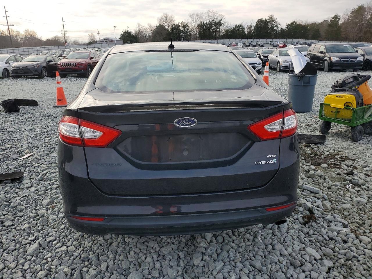 2013 FORD FUSION SE HYBRID photo 6