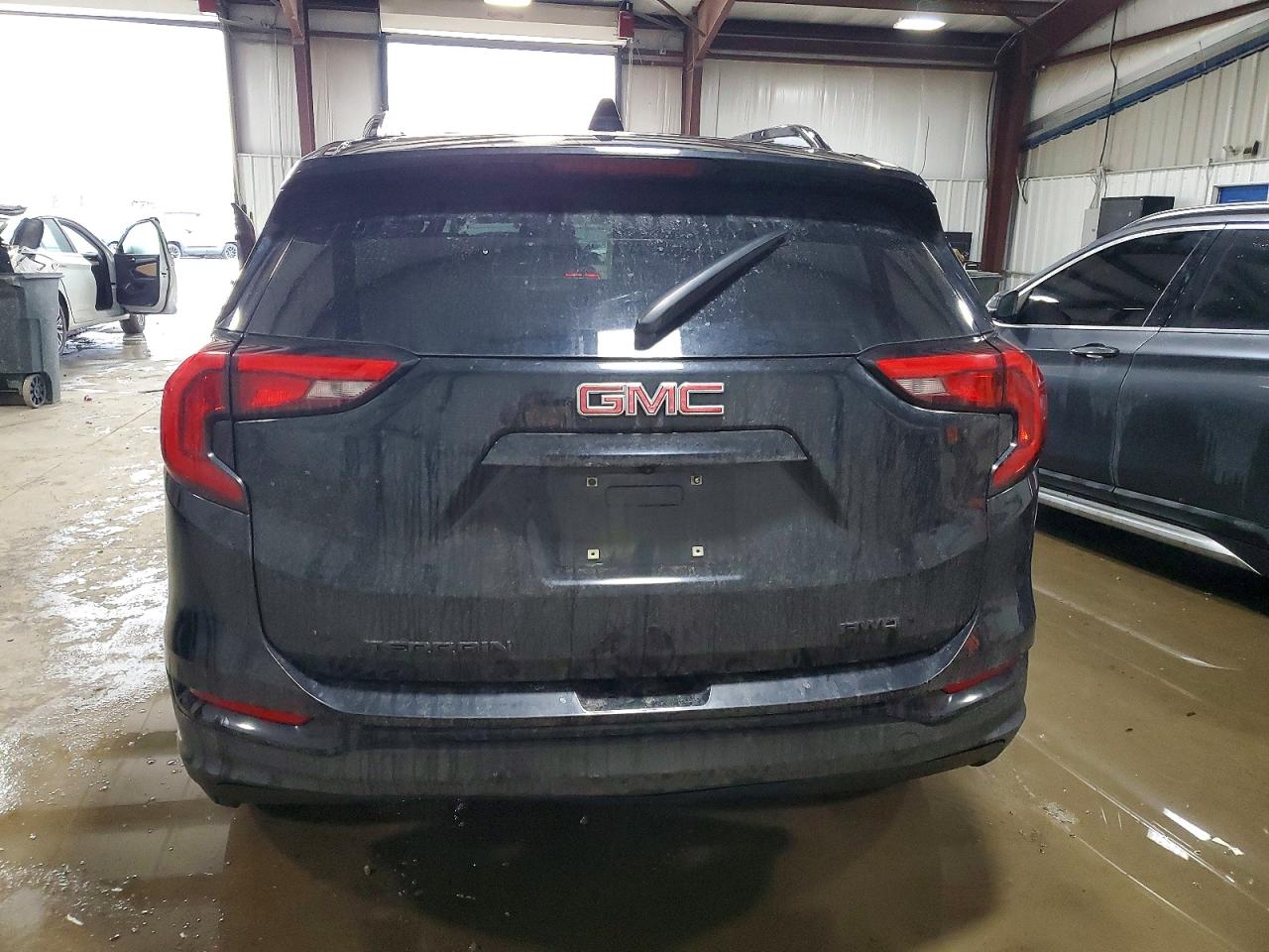 2020 GMC TERRAIN SLE photo 6