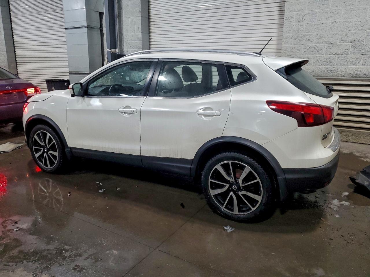 2018 NISSAN ROGUE SPORT S photo 2