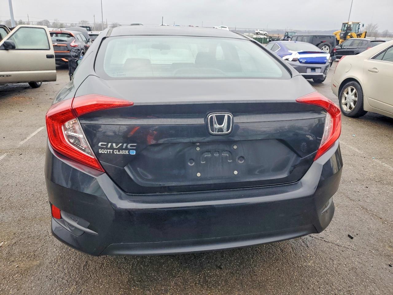 2016 HONDA CIVIC LX photo 6