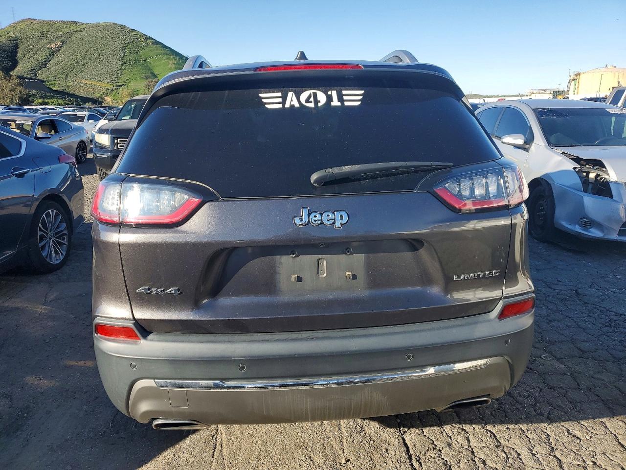 2019 JEEP CHEROKEE LIMITED photo 6