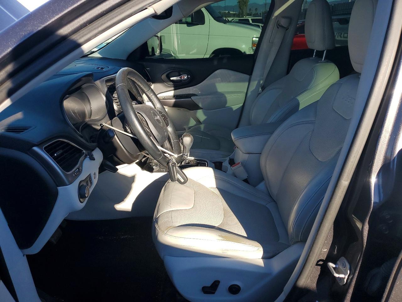 2019 JEEP CHEROKEE LIMITED photo 7
