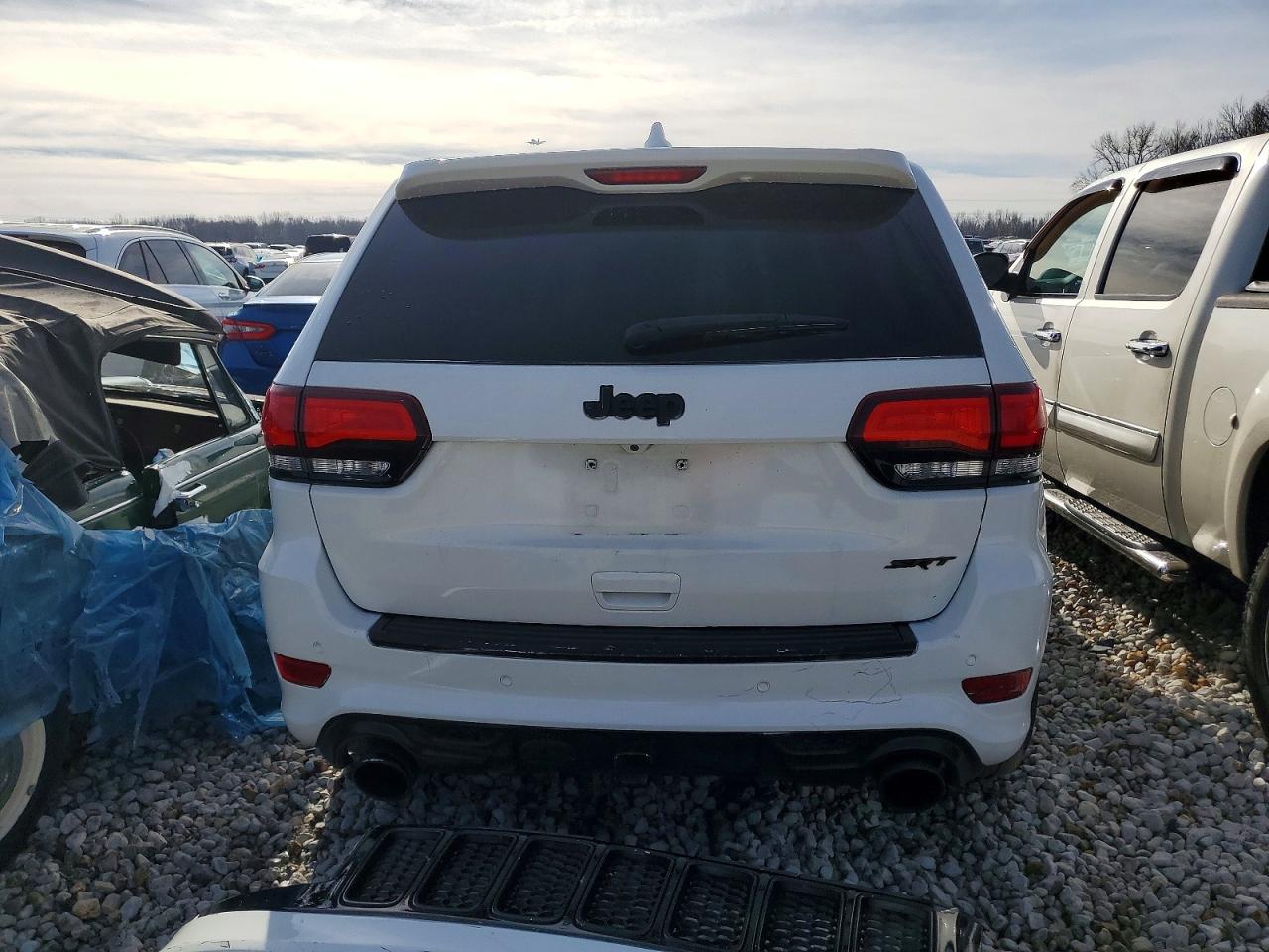 2014 JEEP GRAND CHEROKEE SRT-8 photo 11