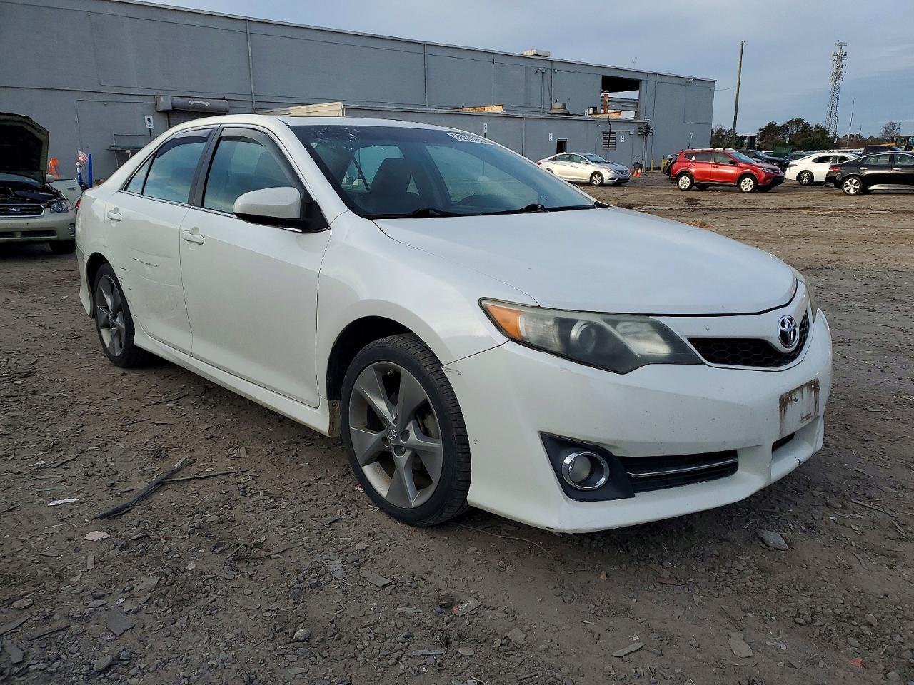 2012 TOYOTA CAMRY BASE photo 4