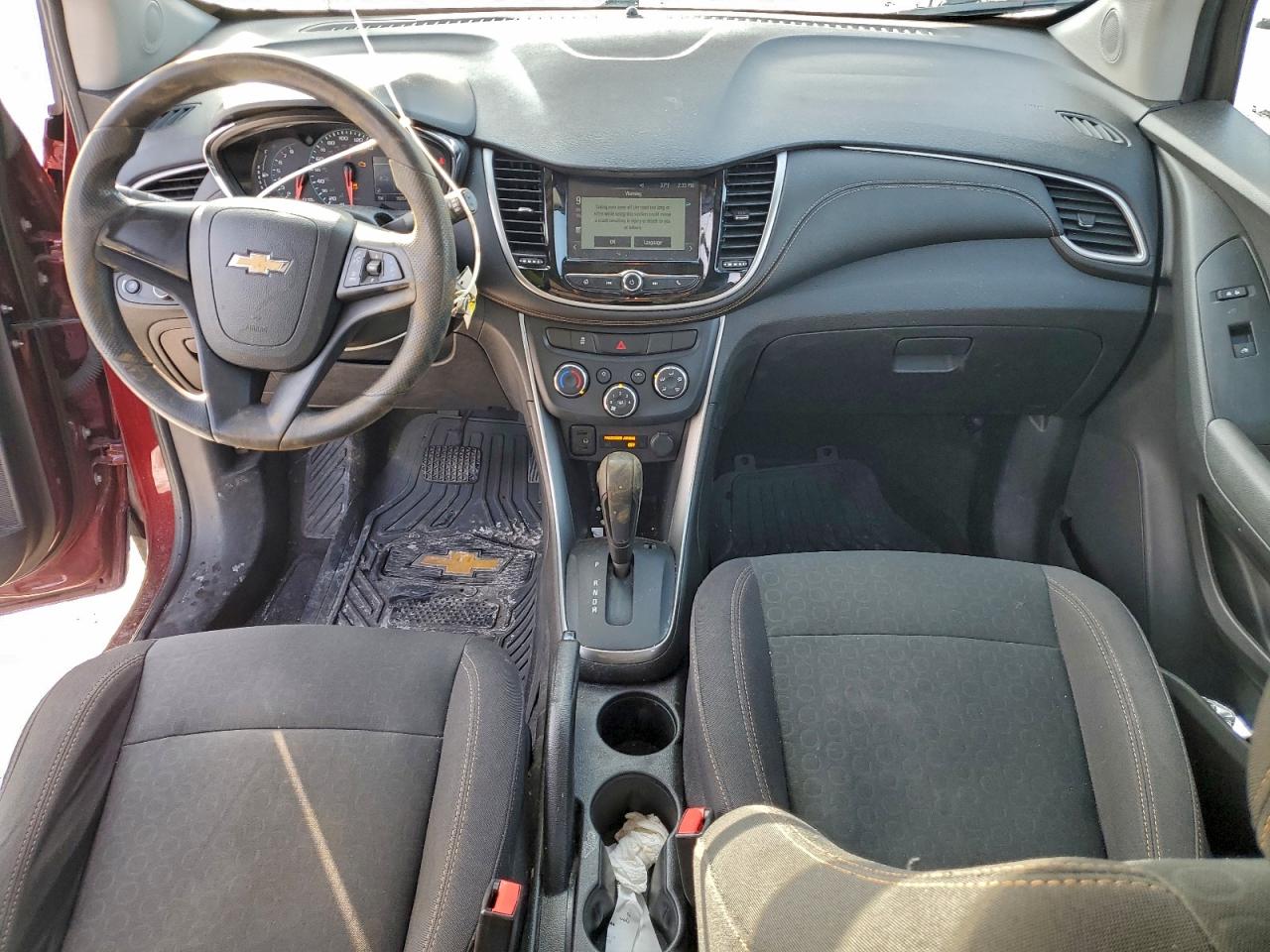 2017 CHEVROLET TRAX LS photo 8