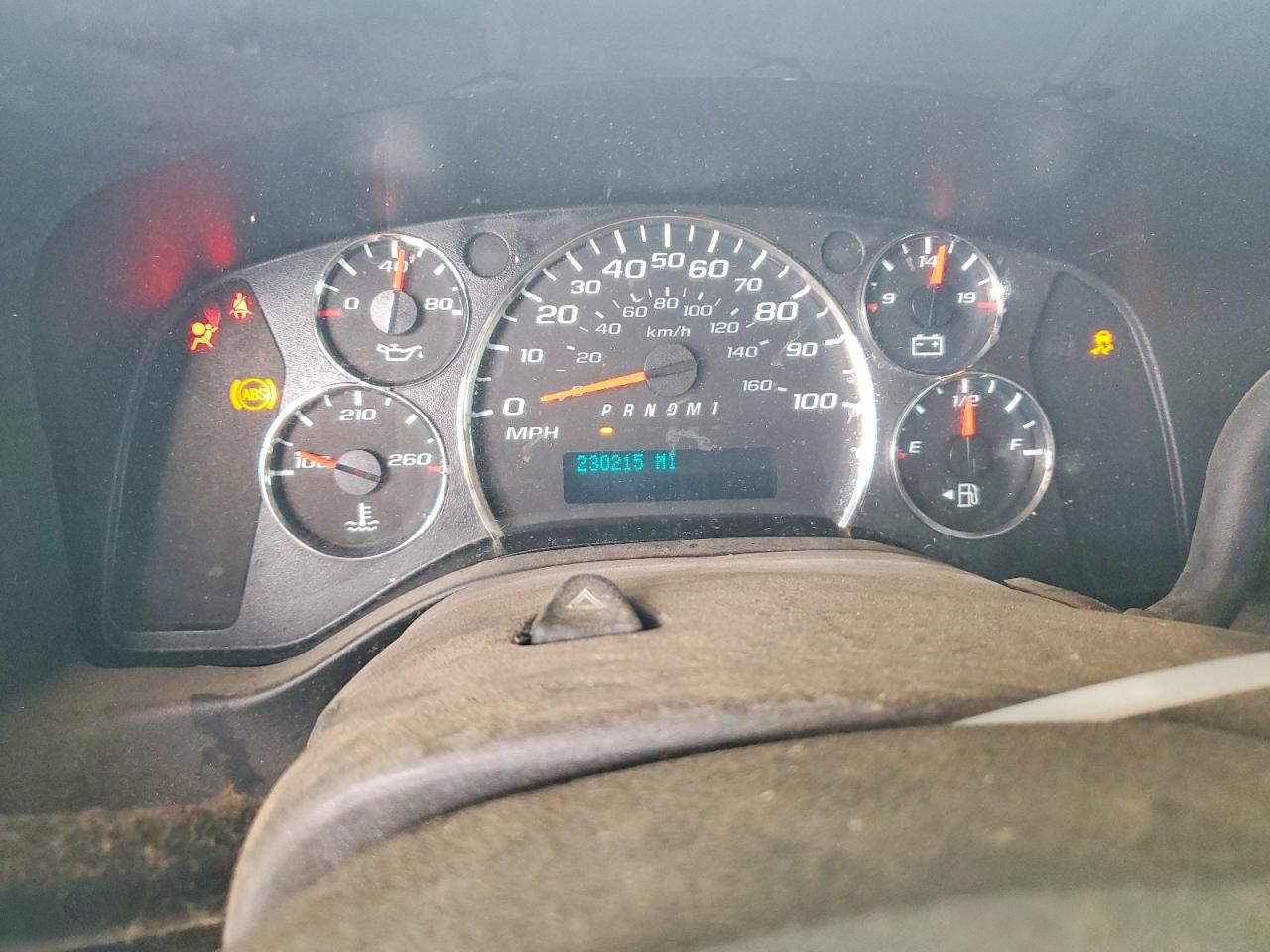 2016 GMC SAVANA G2500 photo 9