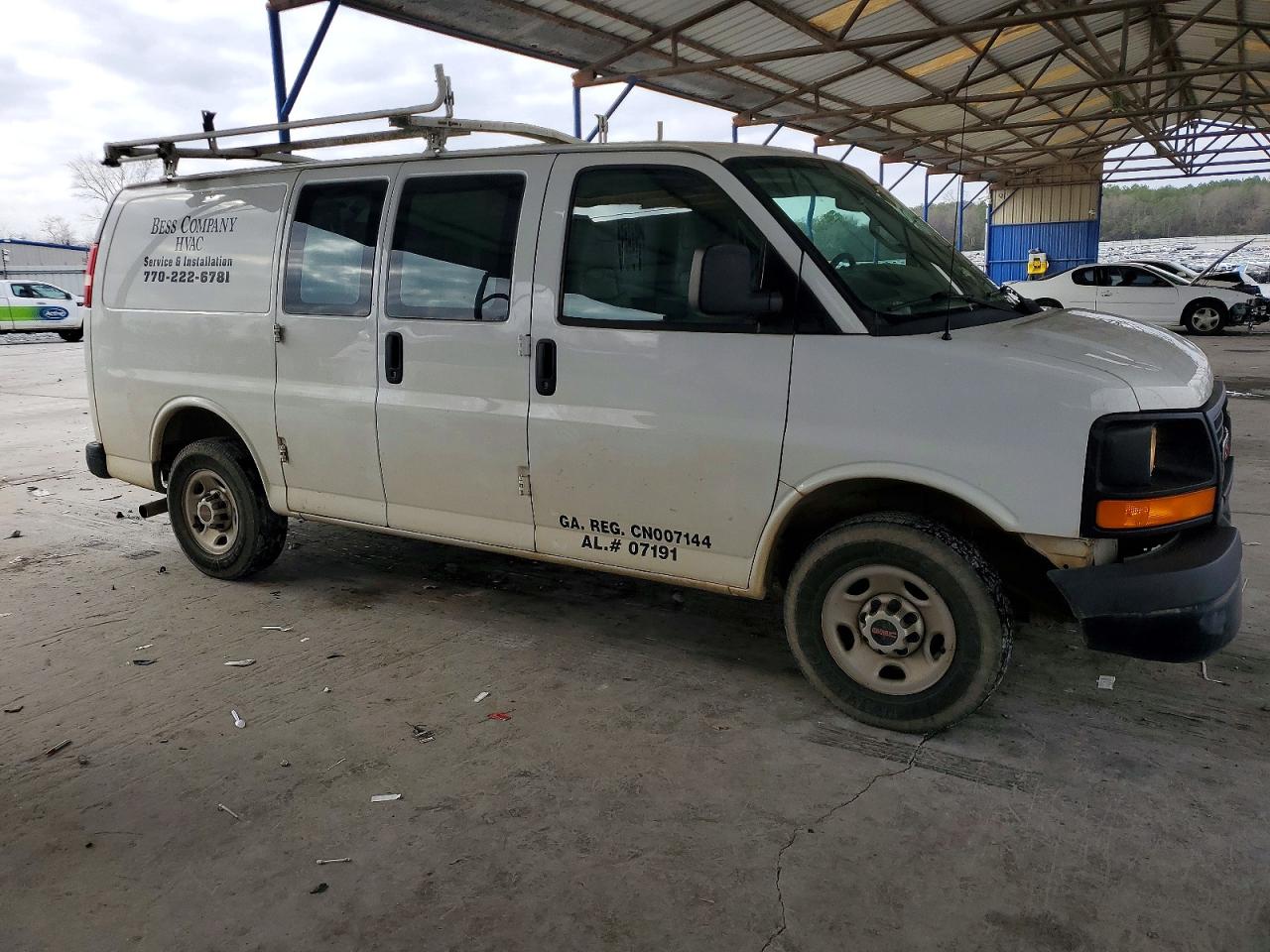2016 GMC SAVANA G2500 photo 4