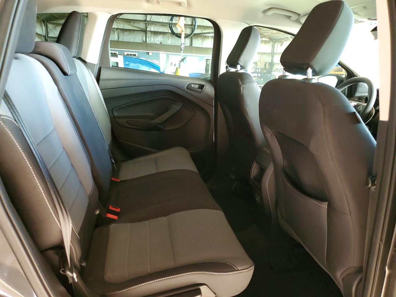 2018 FORD ESCAPE S photo 19