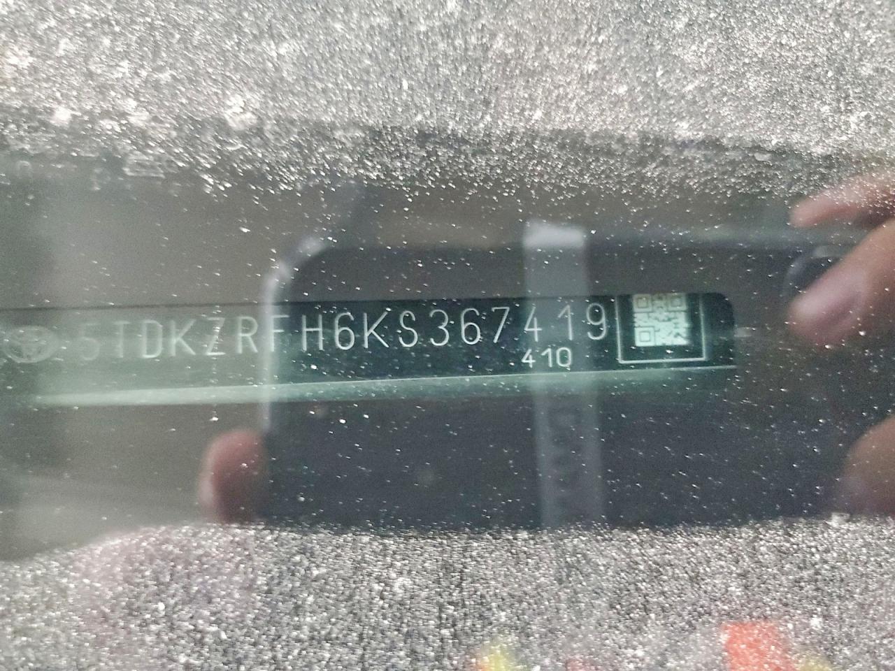 2019 TOYOTA HIGHLANDER SE photo 13