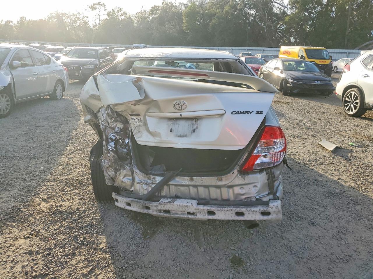 2003 TOYOTA CAMRY LE photo 6