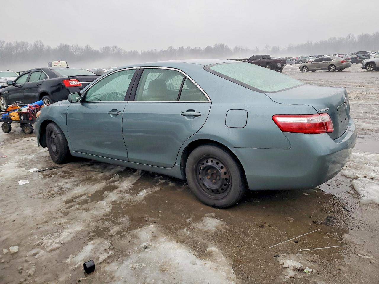 2009 TOYOTA CAMRY BASE photo 2