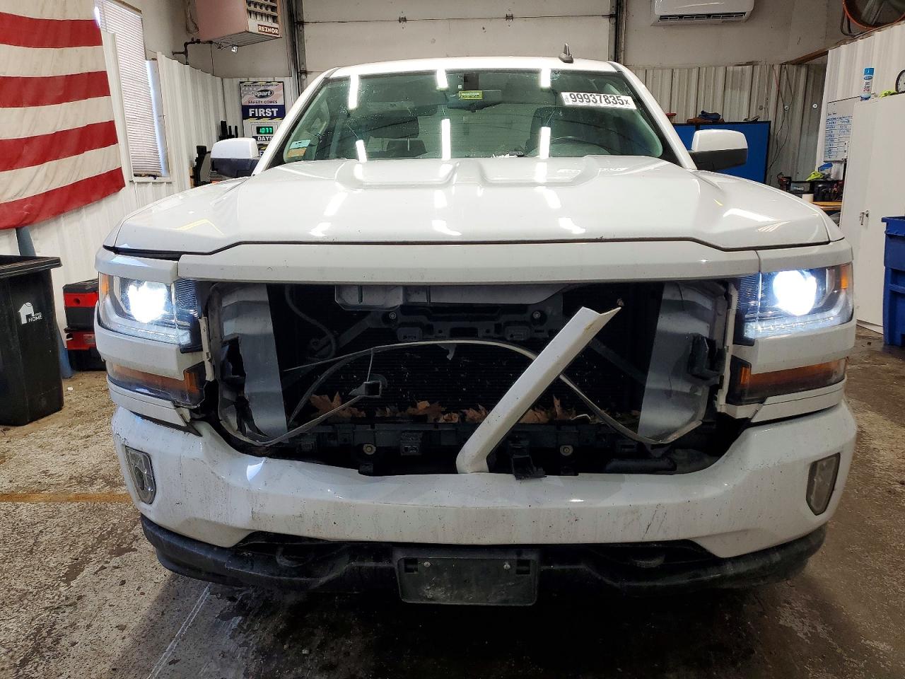 2016 CHEVROLET SILVERADO K1500 LT photo 5
