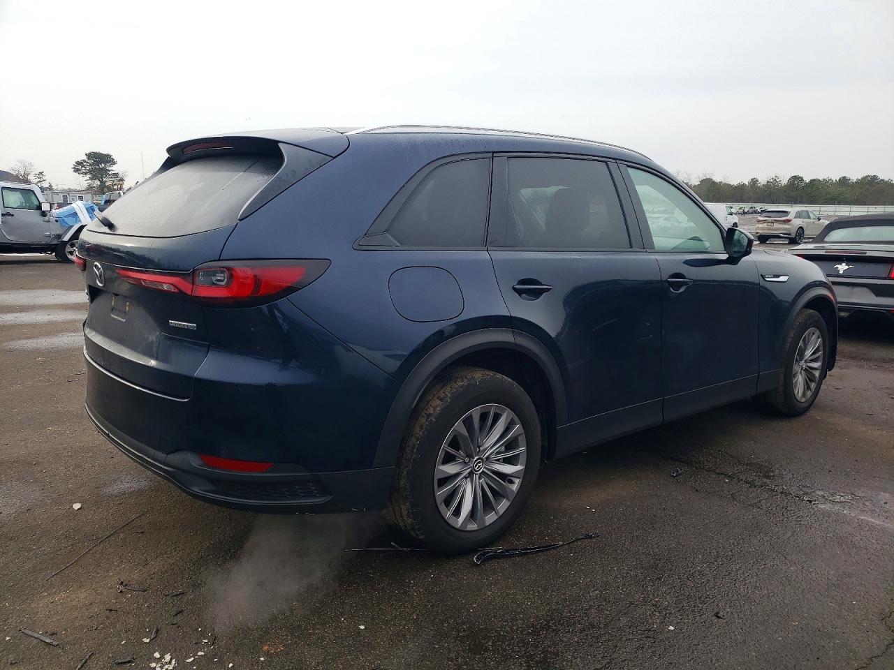 2024 MAZDA CX-90 PREFERRED photo 3