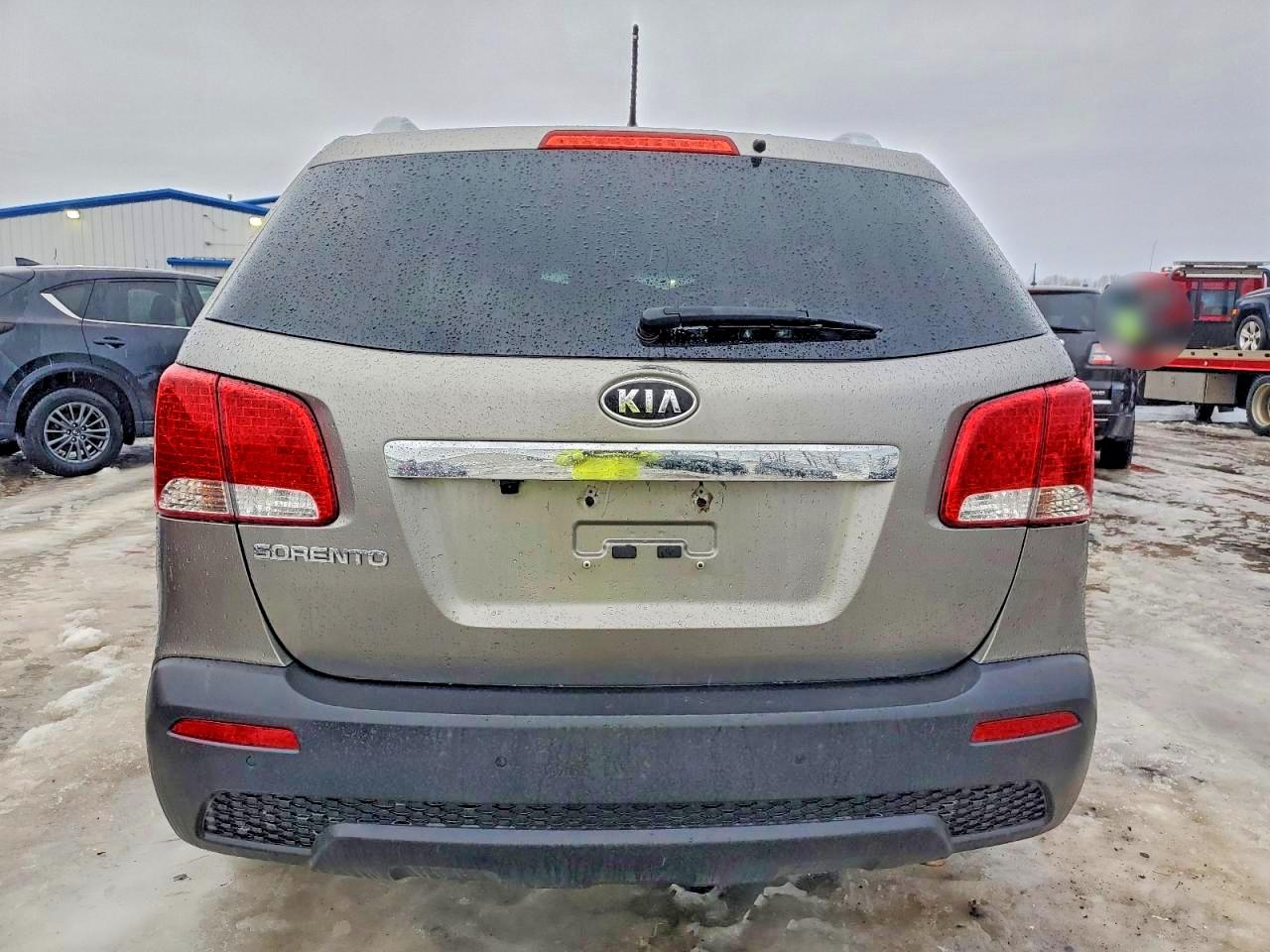 2013 KIA SORENTO LX photo 6