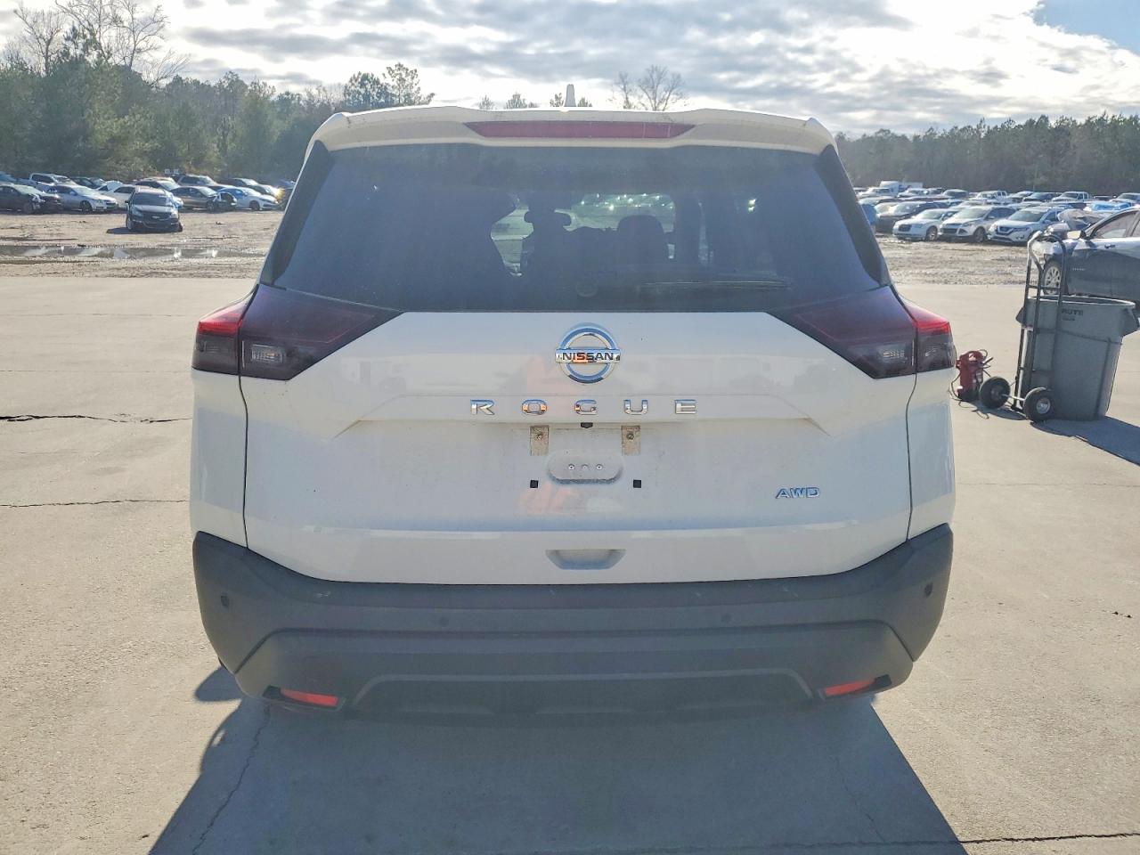 2021 NISSAN ROGUE S photo 6