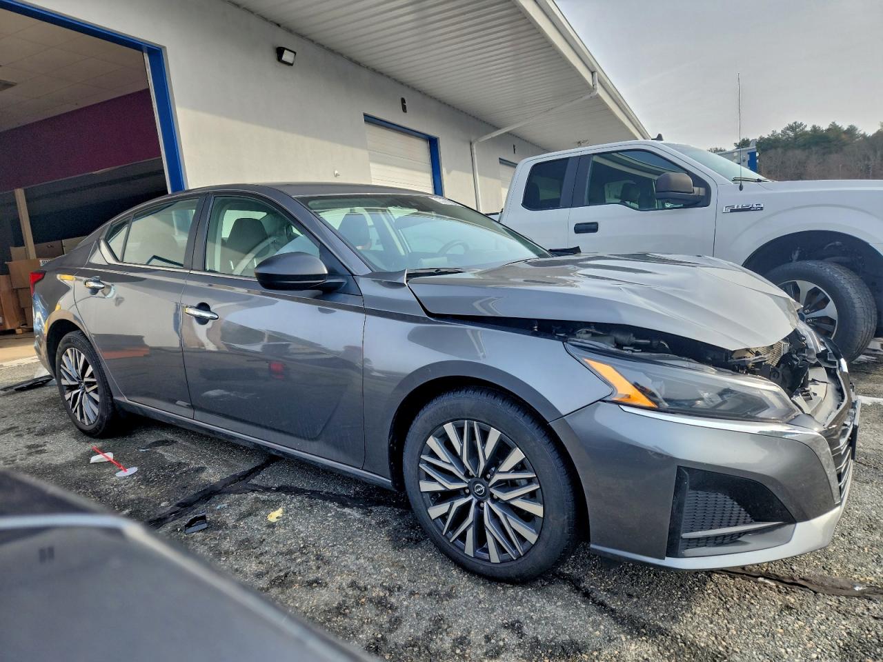 2025 NISSAN ALTIMA SV photo 4