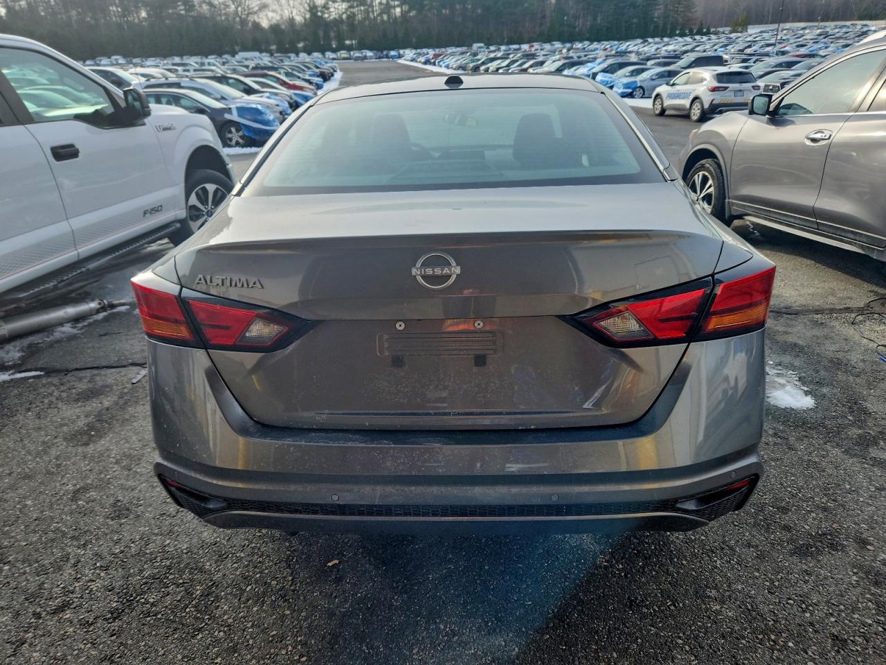 2025 NISSAN ALTIMA SV photo 6