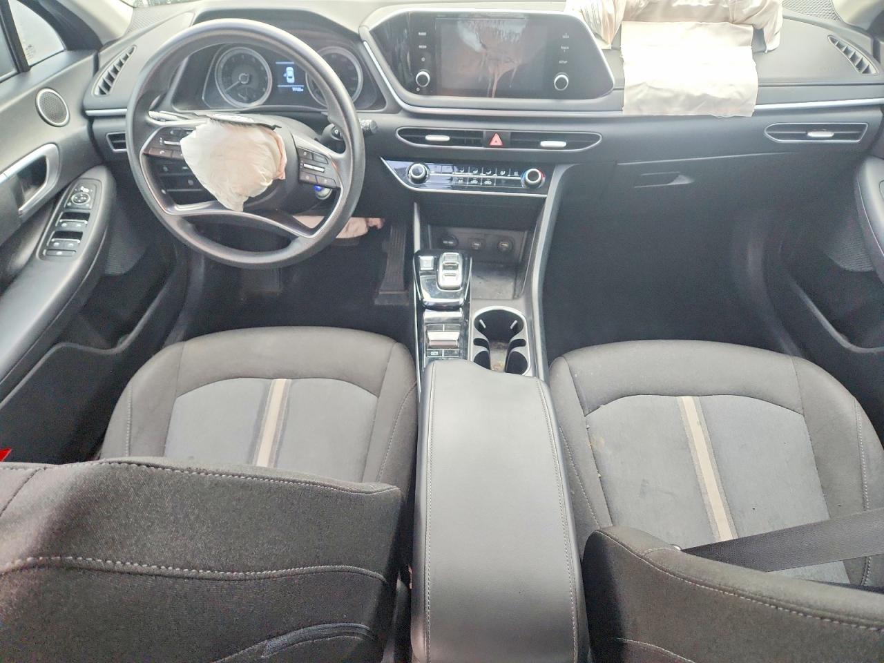 2020 HYUNDAI SONATA SE photo 8