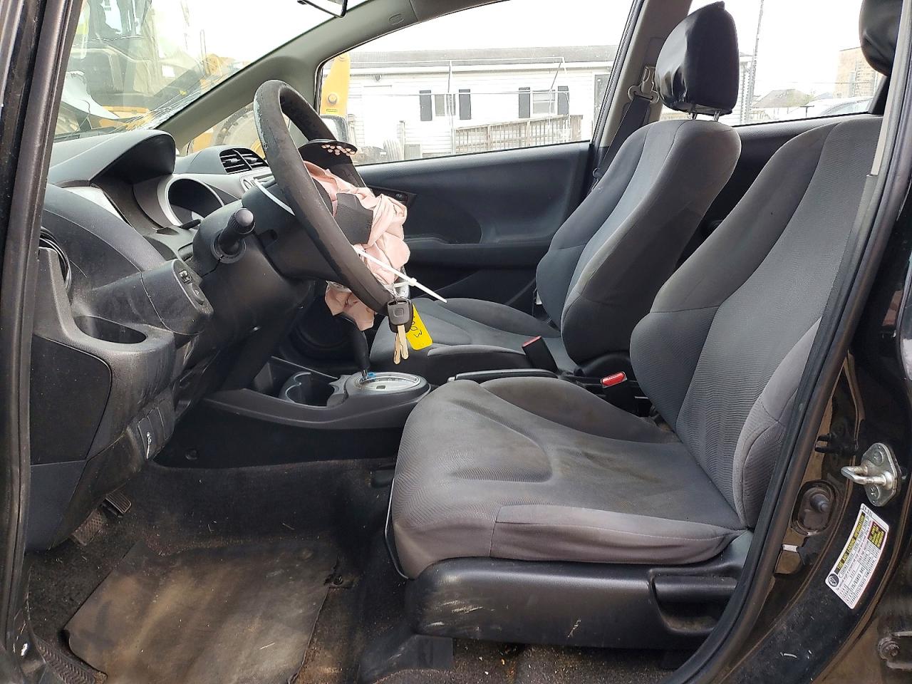 2013 HONDA FIT photo 7