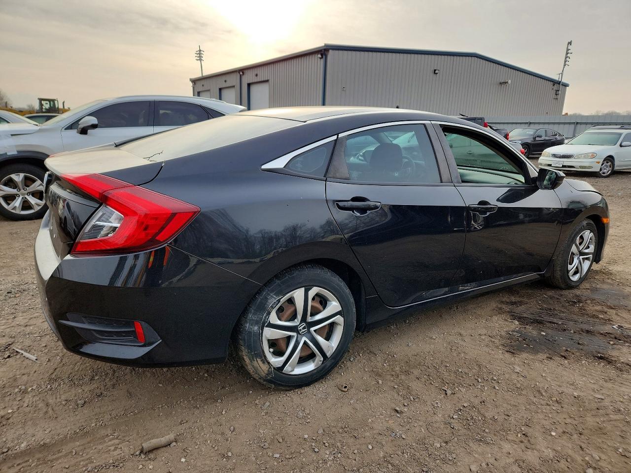 2016 HONDA CIVIC LX photo 3