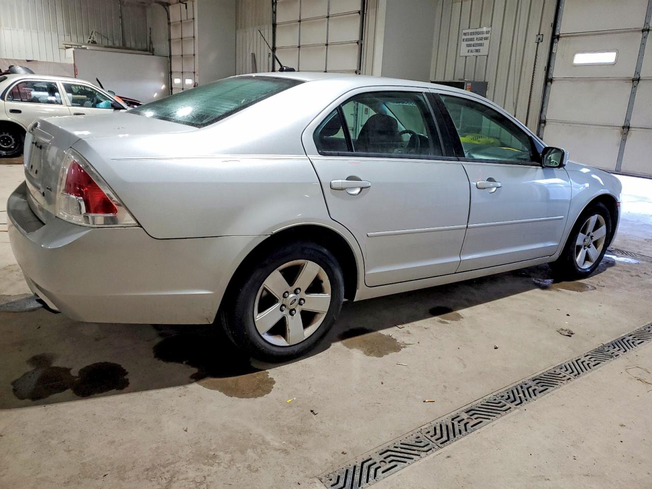2009 FORD FUSION SE photo 3