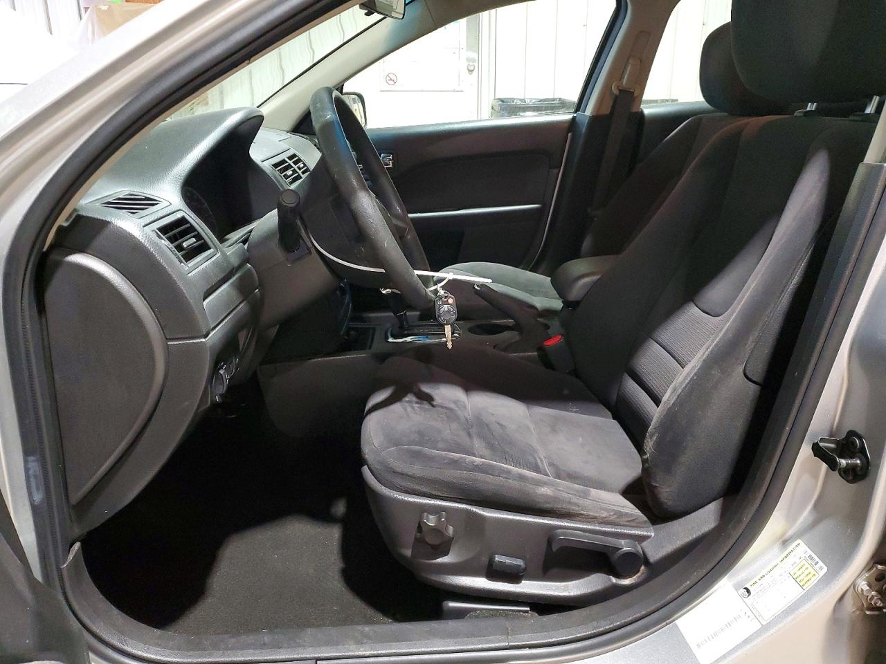 2009 FORD FUSION SE photo 7