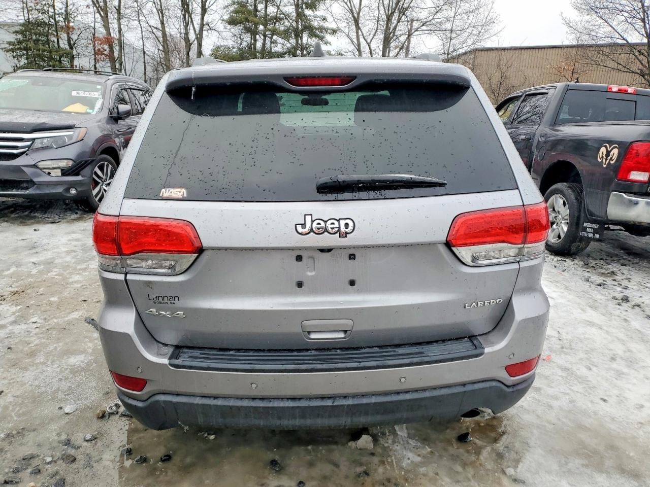 2018 JEEP GRAND CHEROKEE LAREDO photo 6