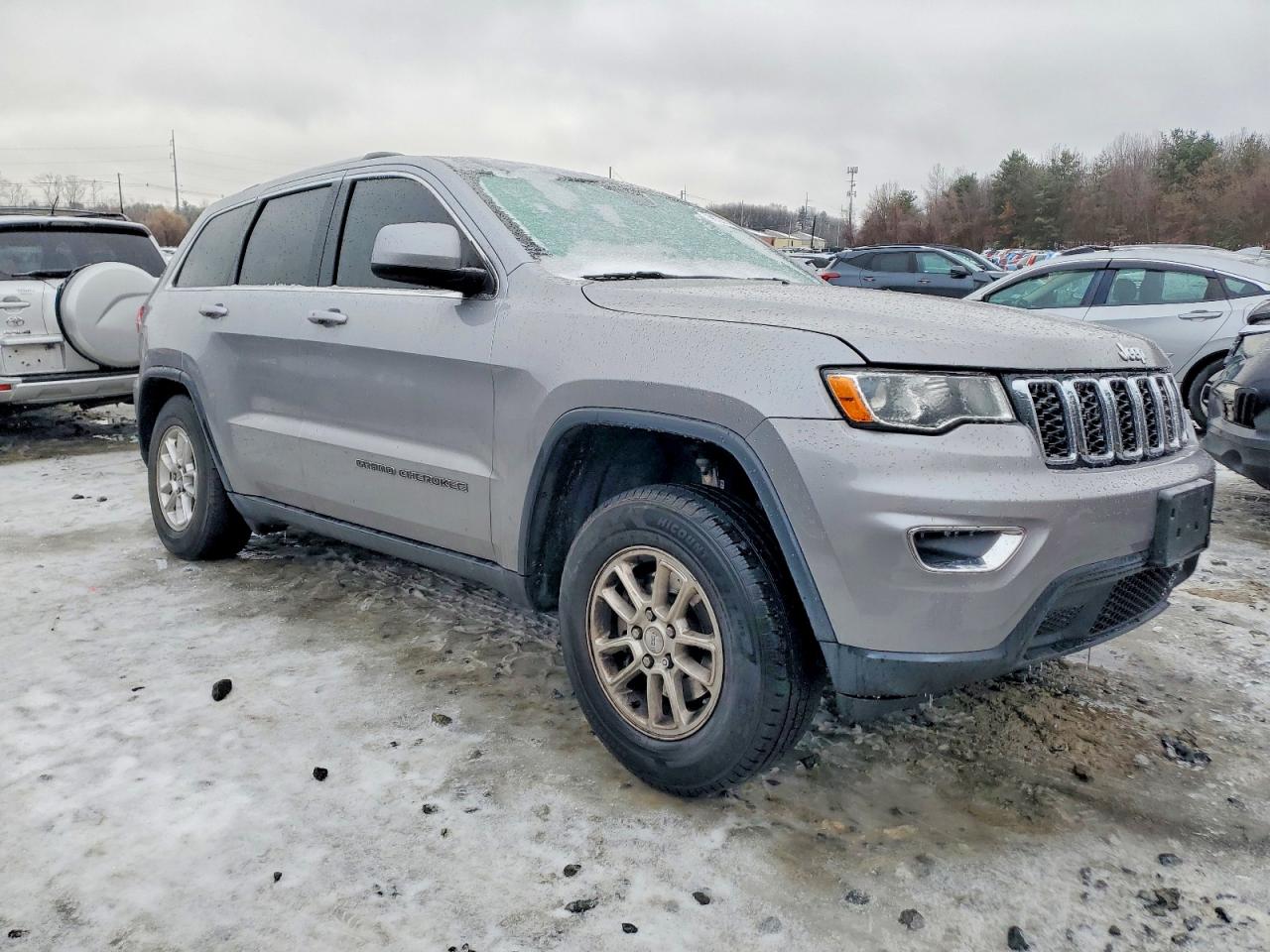 2018 JEEP GRAND CHEROKEE LAREDO photo 4